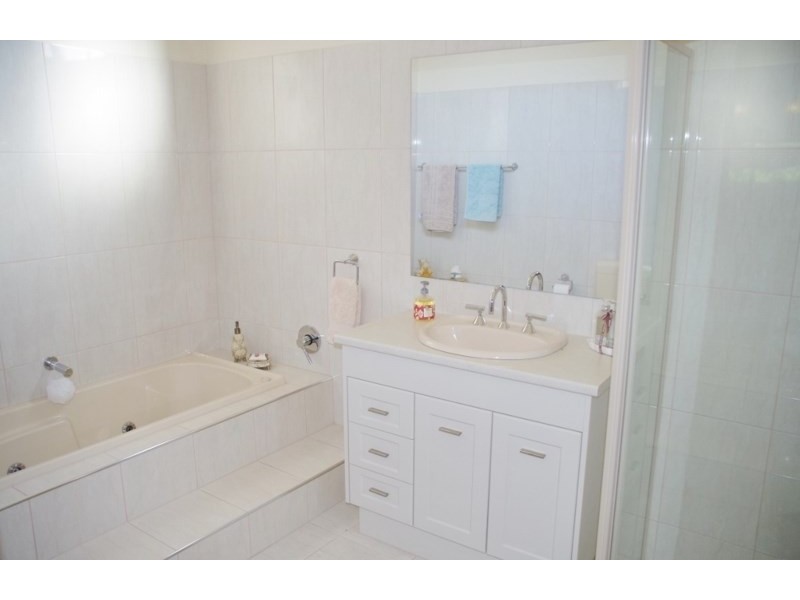 33 Tenth Street, Renmark SA 5341