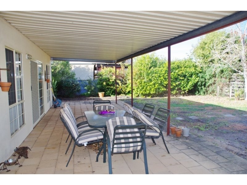 33 Tenth Street, Renmark SA 5341