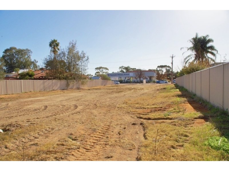 57 Murtho Street, Renmark SA 5341