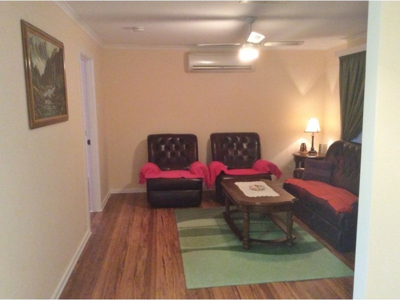 8 Stoeckel Terrace, Paringa SA 5340