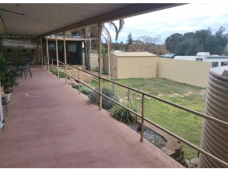 8 Stoeckel Terrace, Paringa SA 5340