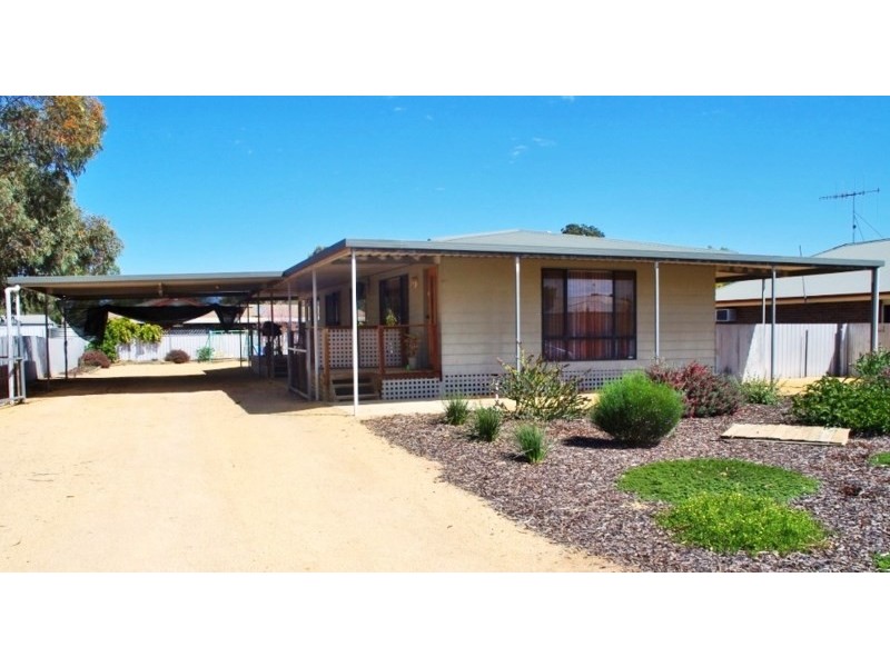 13 Twentieth Street, Renmark SA 5341