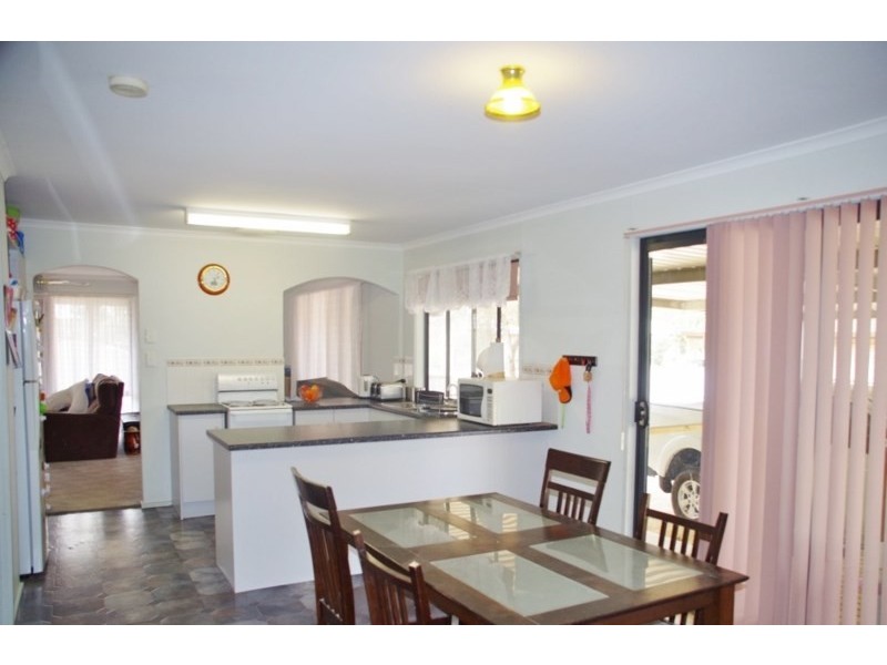 13 Twentieth Street, Renmark SA 5341