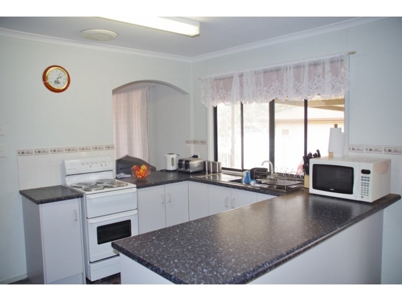 13 Twentieth Street, Renmark SA 5341