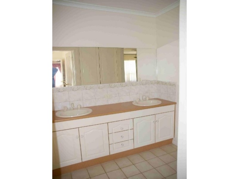 69 Sixteenth Street, Renmark SA 5341