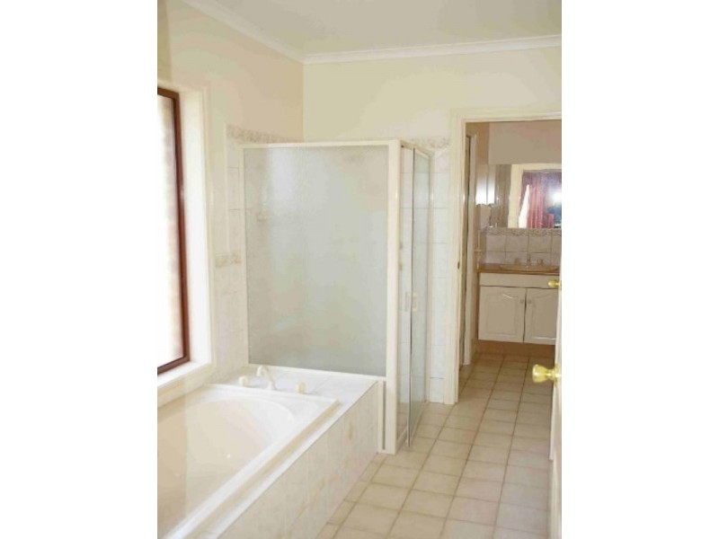 69 Sixteenth Street, Renmark SA 5341