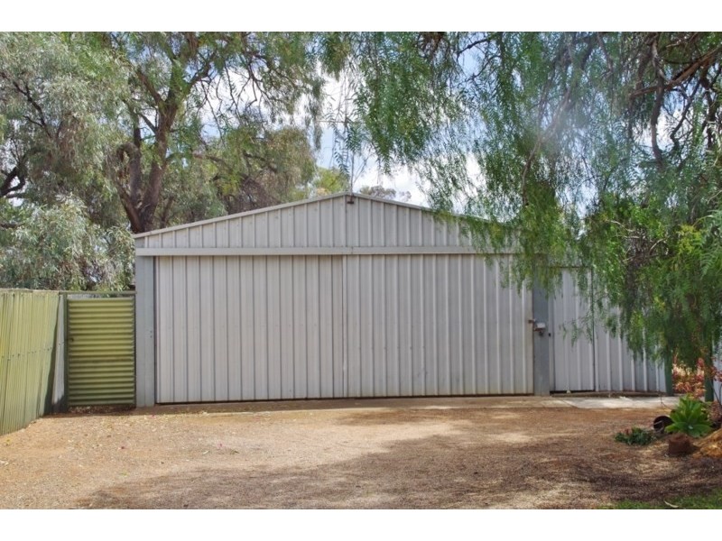 1 Hale Street, Renmark SA 5341