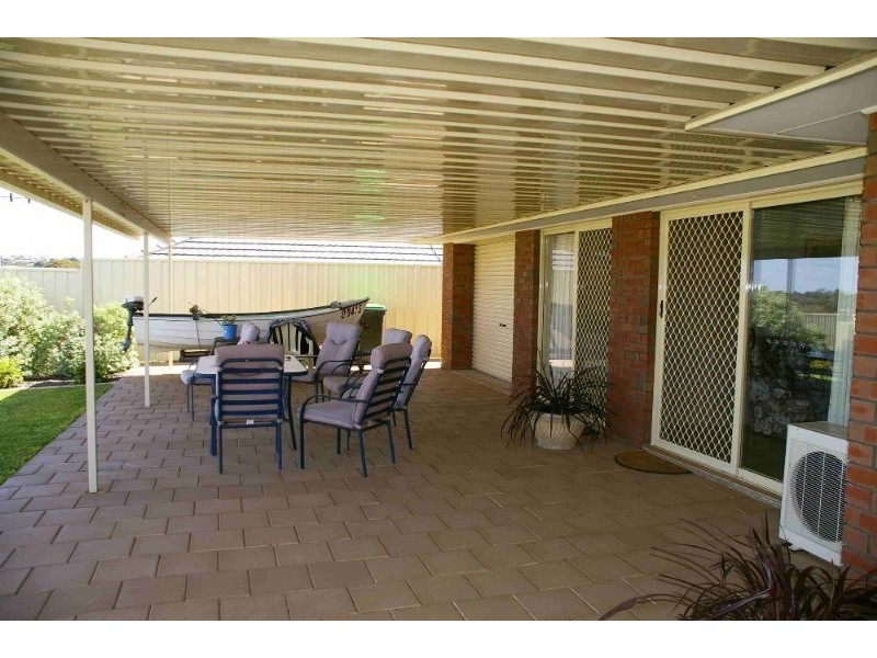 8 Eckermann Close, Paringa SA 5340