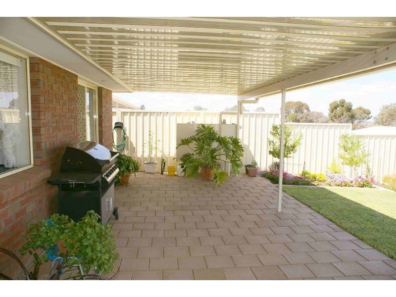 8 Eckermann Close, Paringa SA 5340