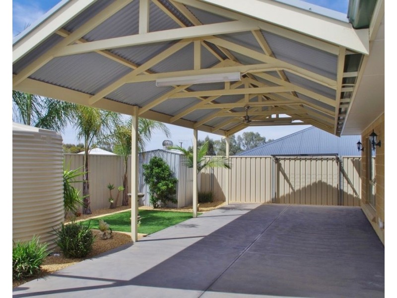 8 Pike Street, Paringa SA 5340