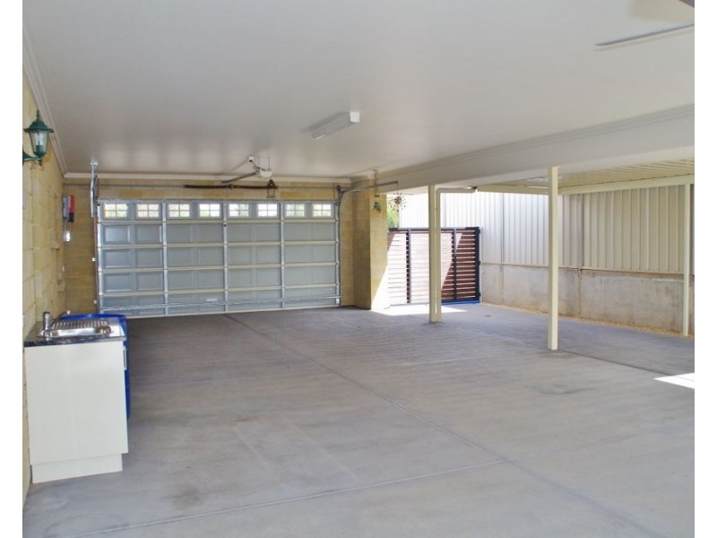 8 Pike Street, Paringa SA 5340