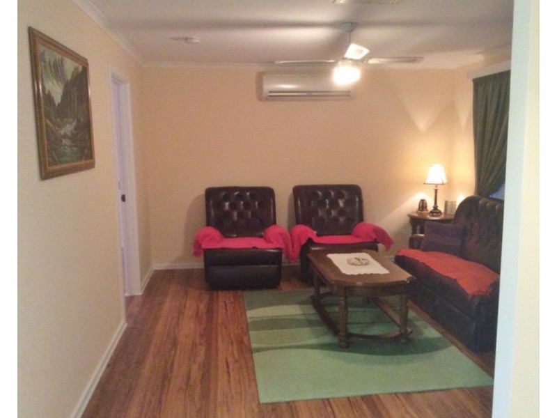 8 Stoeckel Terrace, Paringa SA 5340