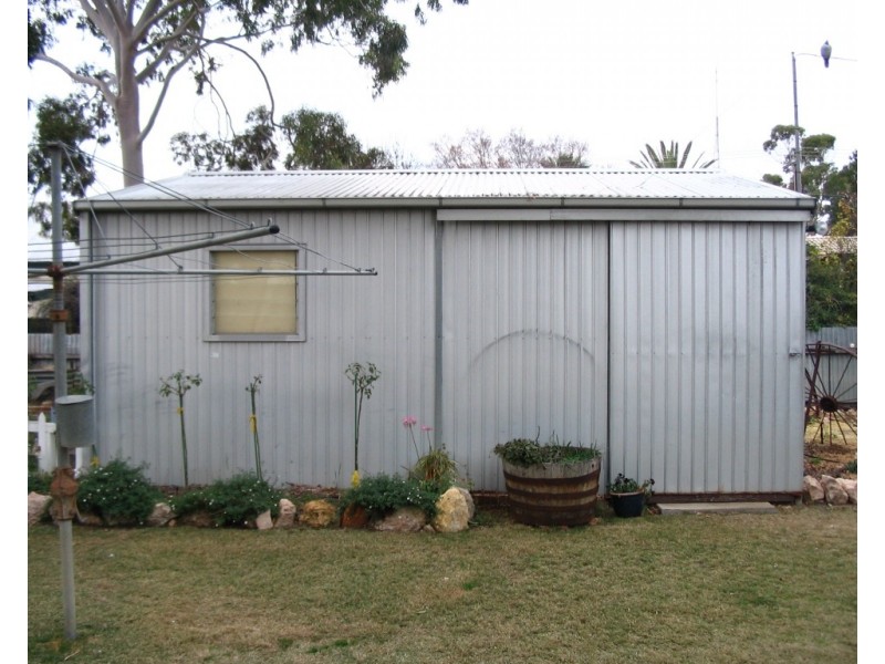 4 Marrara Street, Renmark SA 5341
