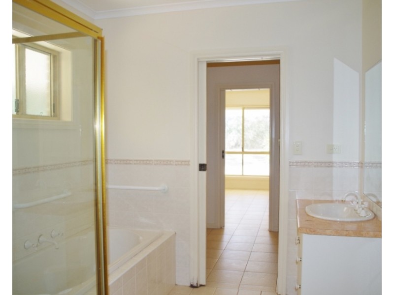 4 Sorrento Court, Renmark SA 5341