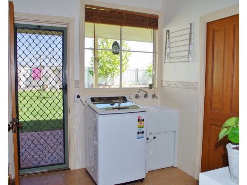 104 Rialto Street, Renmark SA 5341