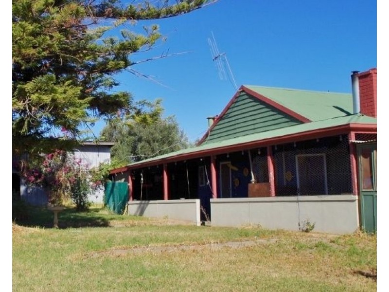 84 Lindsay Point Road, Paringa SA 5340