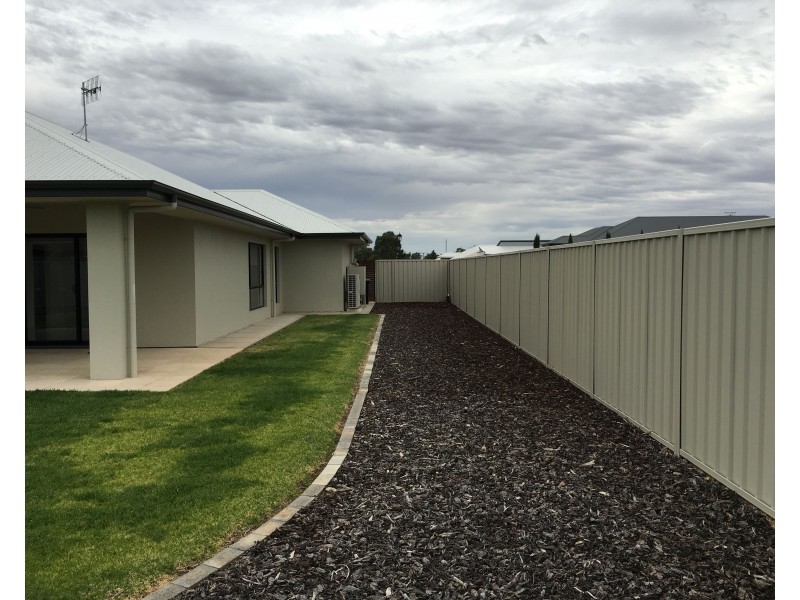 35 Barrington Street, Renmark SA 5341