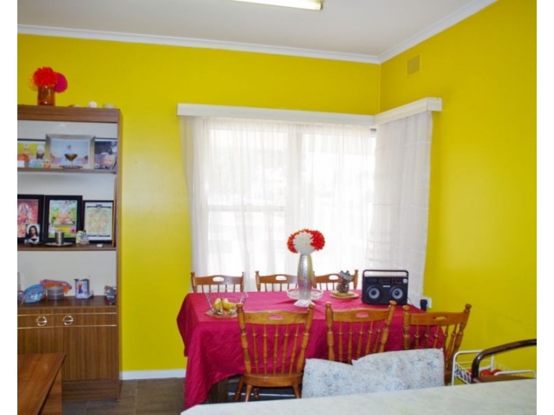 98 Thurk Street, Renmark SA 5341