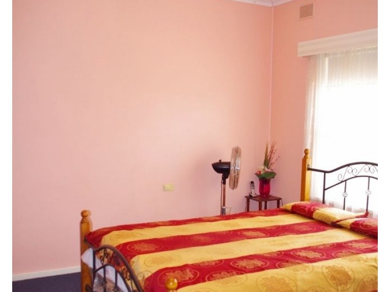 98 Thurk Street, Renmark SA 5341