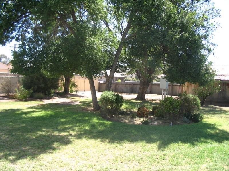 76 James Avenue, Renmark SA 5341