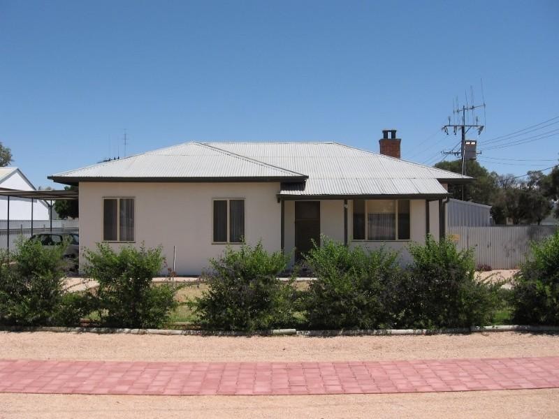 43 Railway Terrace, Renmark SA 5341