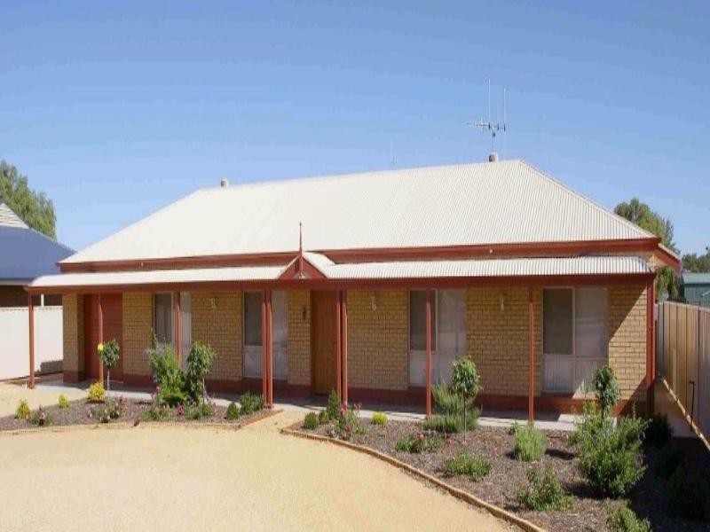 13 Downer Avenue, Lyrup SA 5343