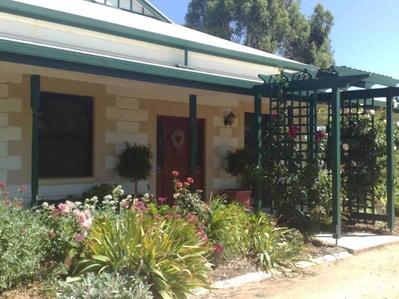 17 Twentyfirst Street, Renmark SA 5341