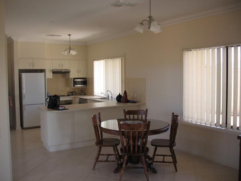 3 Orchard Drive, Renmark SA 5341