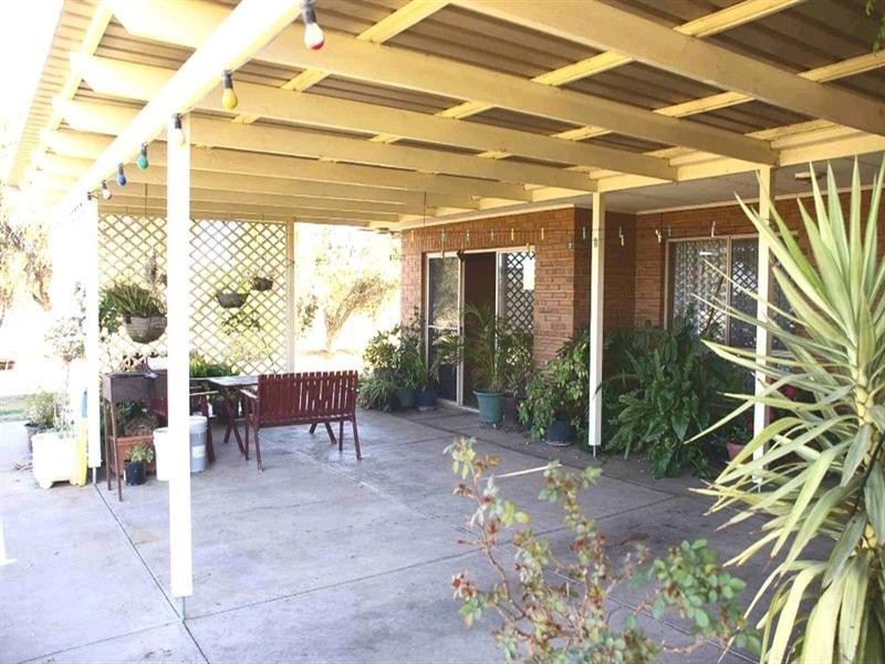 98 Brewarinna Street, Renmark SA 5341