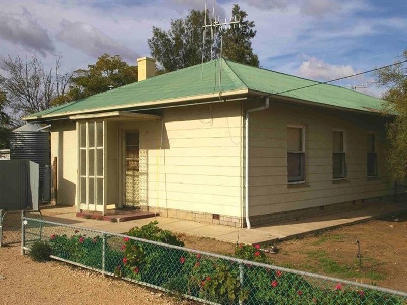 16 Ruston Street, Renmark SA 5341