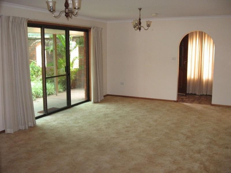 73 Murray Avenue, Renmark SA 5341