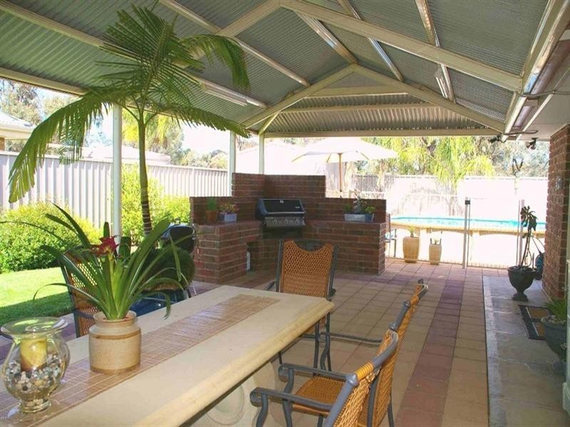 14 Flinders Street, Renmark SA 5341