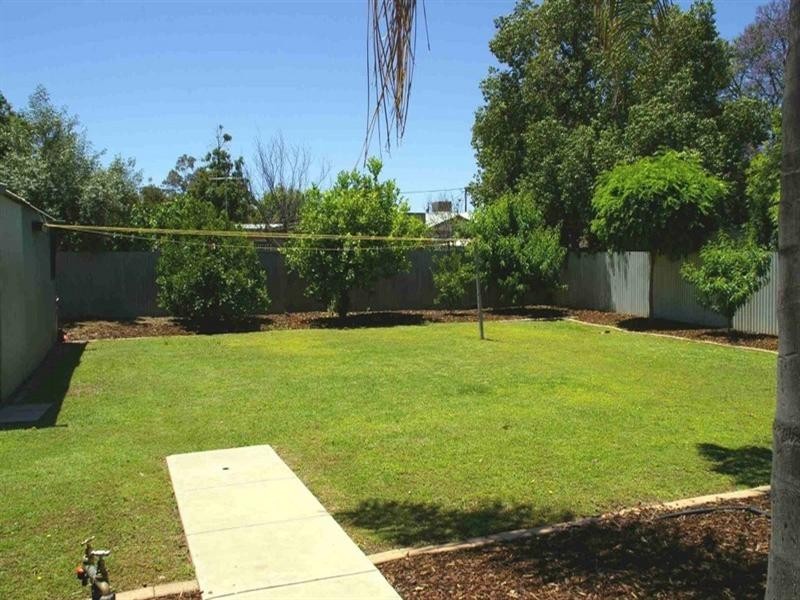 24 Redgum Street, Renmark SA 5341