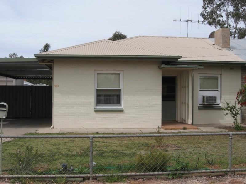 11 Hopkins Street, Renmark SA 5341