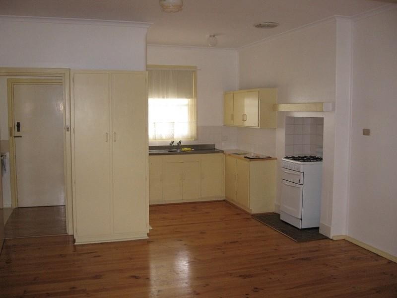 11 Hopkins Street, Renmark SA 5341