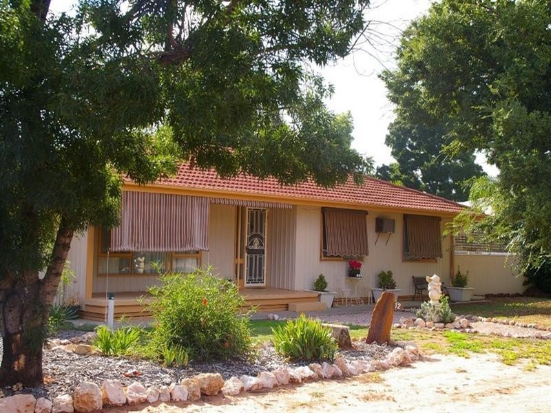 12 Taylor Street, Renmark SA 5341