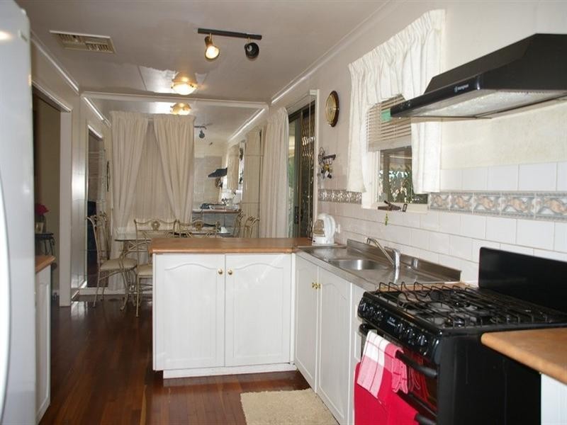 12 Taylor Street, Renmark SA 5341