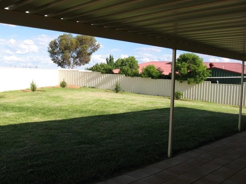 6 Walter Court, Paringa SA 5340