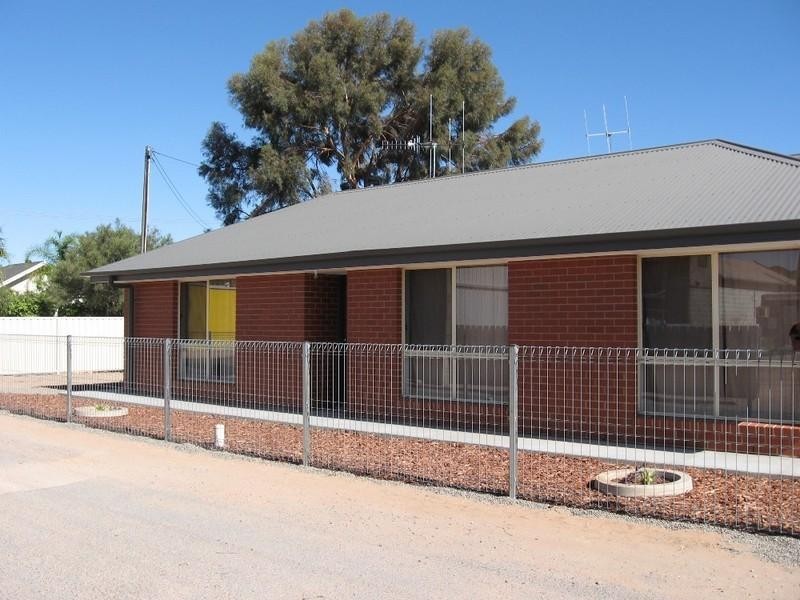 2/156 Sixteenth Street, Renmark SA 5341