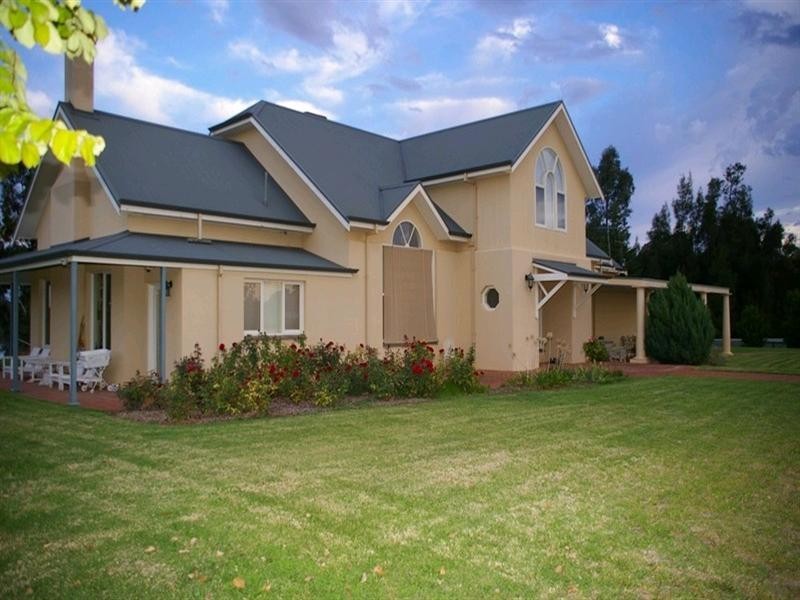 112 Townsend Street, Renmark SA 5341