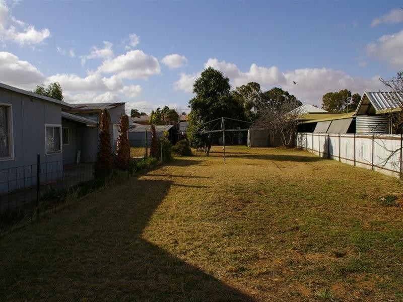 86 Sixteenth Street, Renmark SA 5341