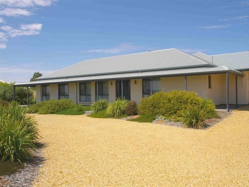 33 Cucumunga Street, Renmark SA 5341