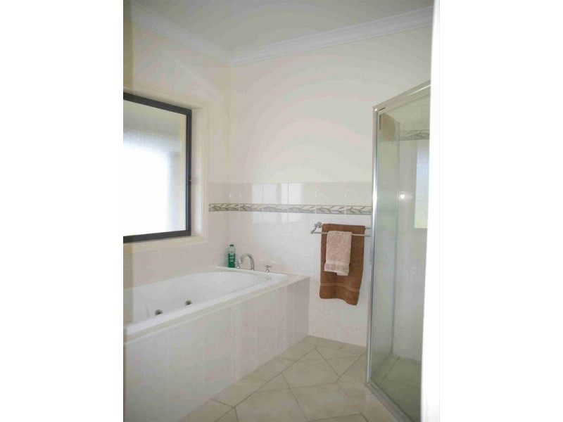 33 Cucumunga Street, Renmark SA 5341