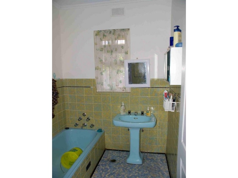 70 Twentieth Street, Renmark SA 5341