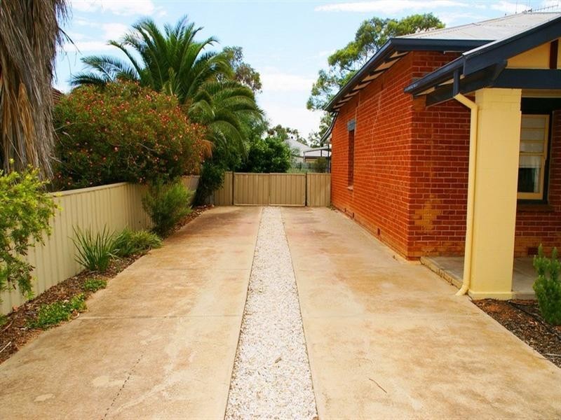 22 Seventeenth Street, Renmark SA 5341