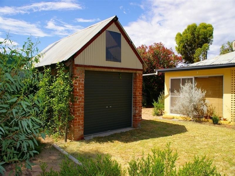 22 Seventeenth Street, Renmark SA 5341