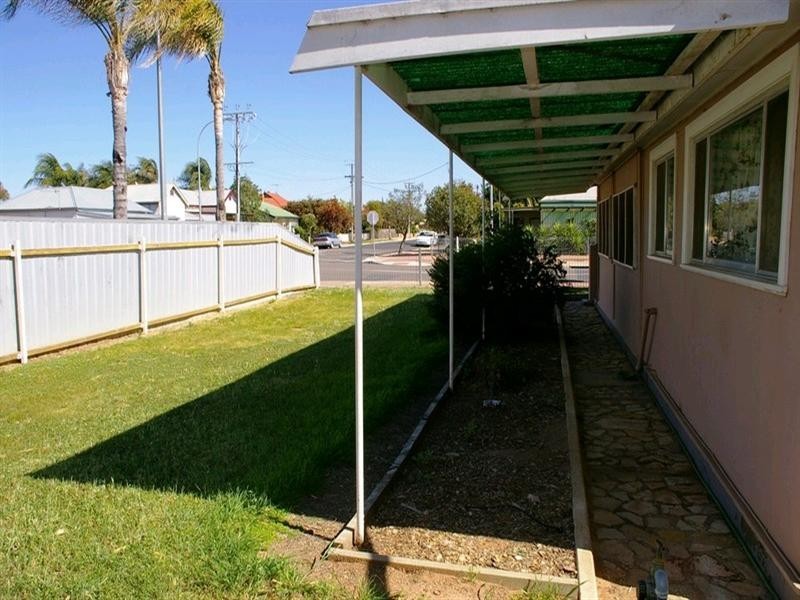 19 Murtho Street, Renmark SA 5341