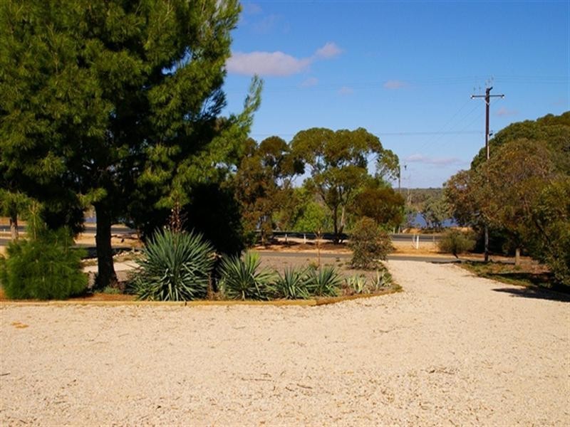 73 Hughes Avenue, Paringa SA 5340