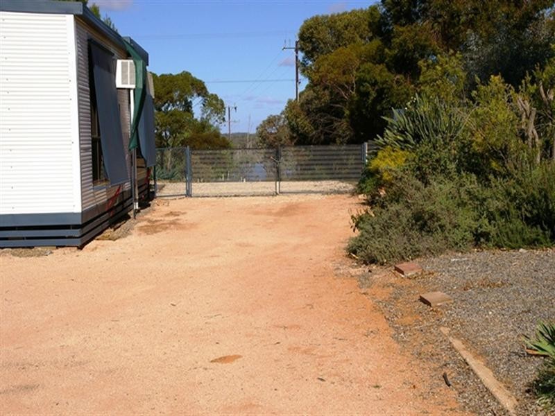 73 Hughes Avenue, Paringa SA 5340