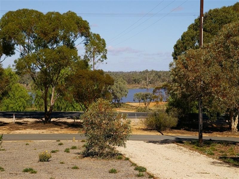 73 Hughes Avenue, Paringa SA 5340